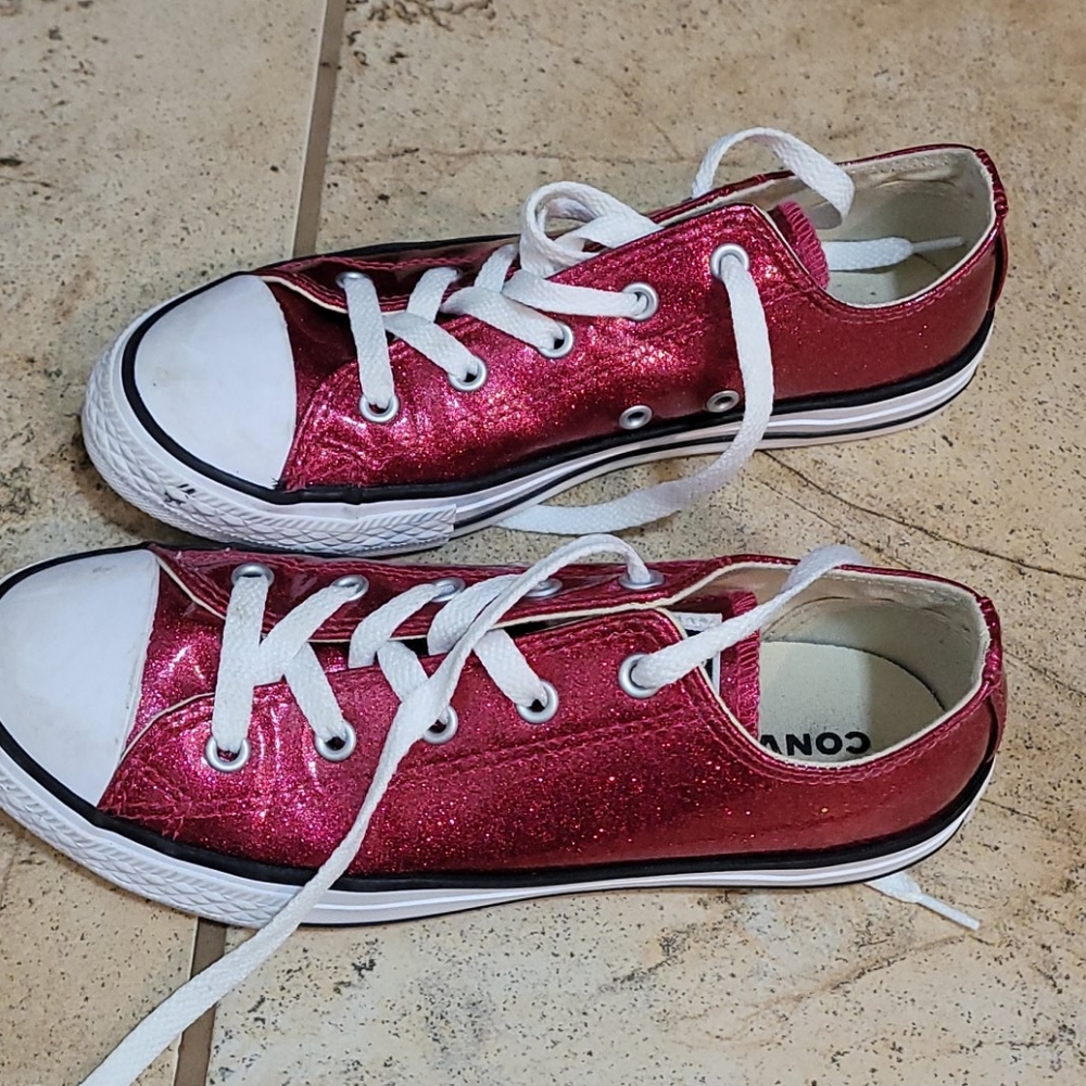Girls glitter Converse